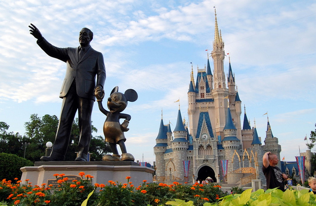 4 Lessons From Walt Disney To Improve Customer Experience